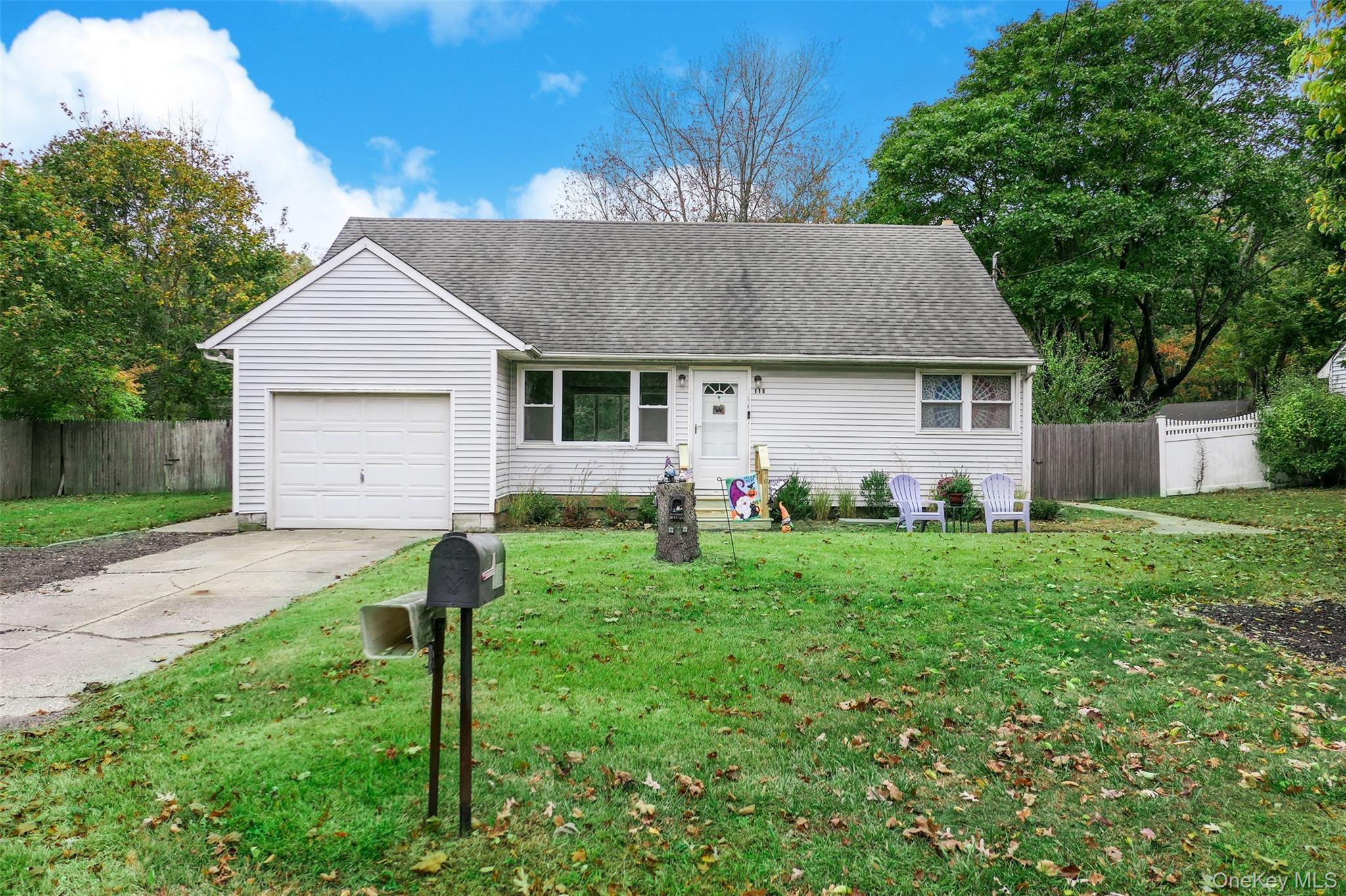 Single Family Hedges Suffolk County, NY 11772, MLS-929560-26