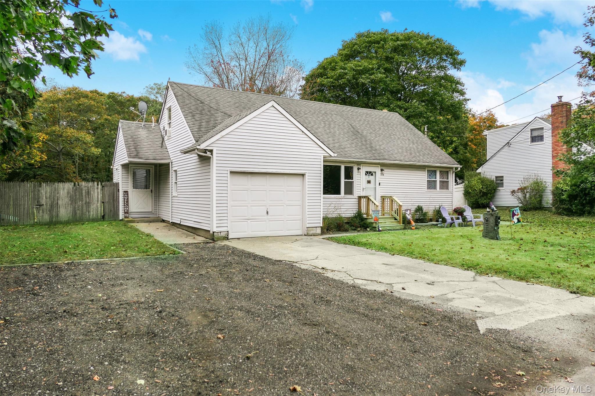 Single Family Hedges Suffolk County, NY 11772, MLS-929560-28