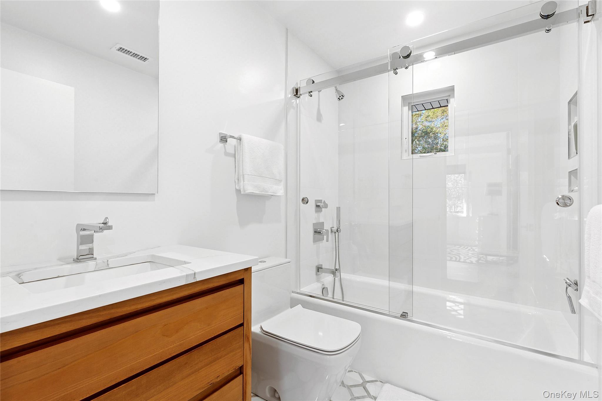 Single Family Whooping Hollow Suffolk County, NY 11937, MLS-929563-12