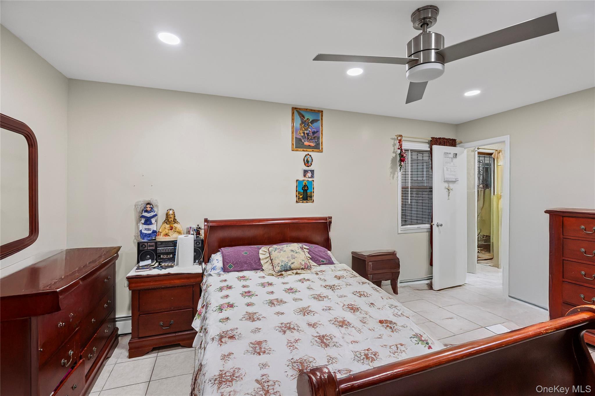 Single Family Union  Nassau County, NY 11550, MLS-929567-16