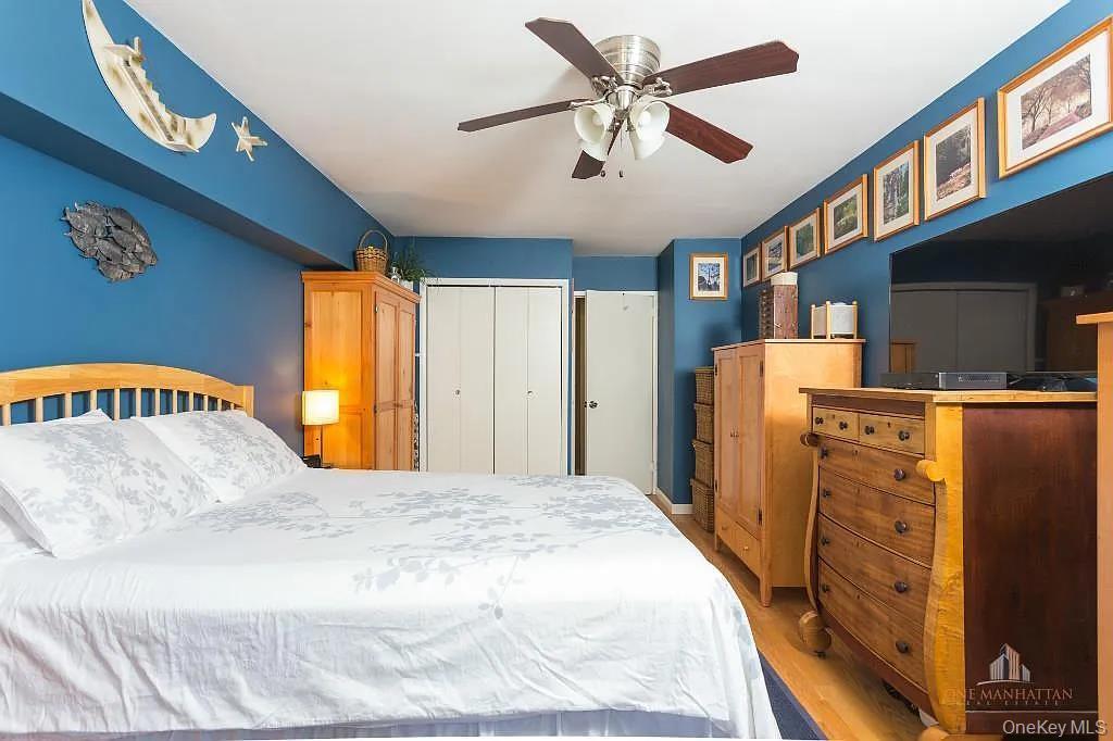 Apartment 93rd  Manhattan, NY 10128, MLS-929568-6