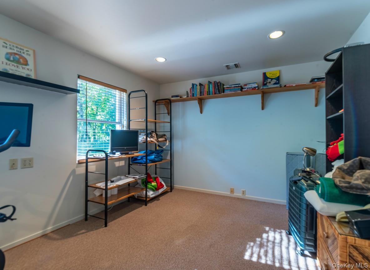 Single Family Remsens  Nassau County, NY 11771, MLS-929580-30