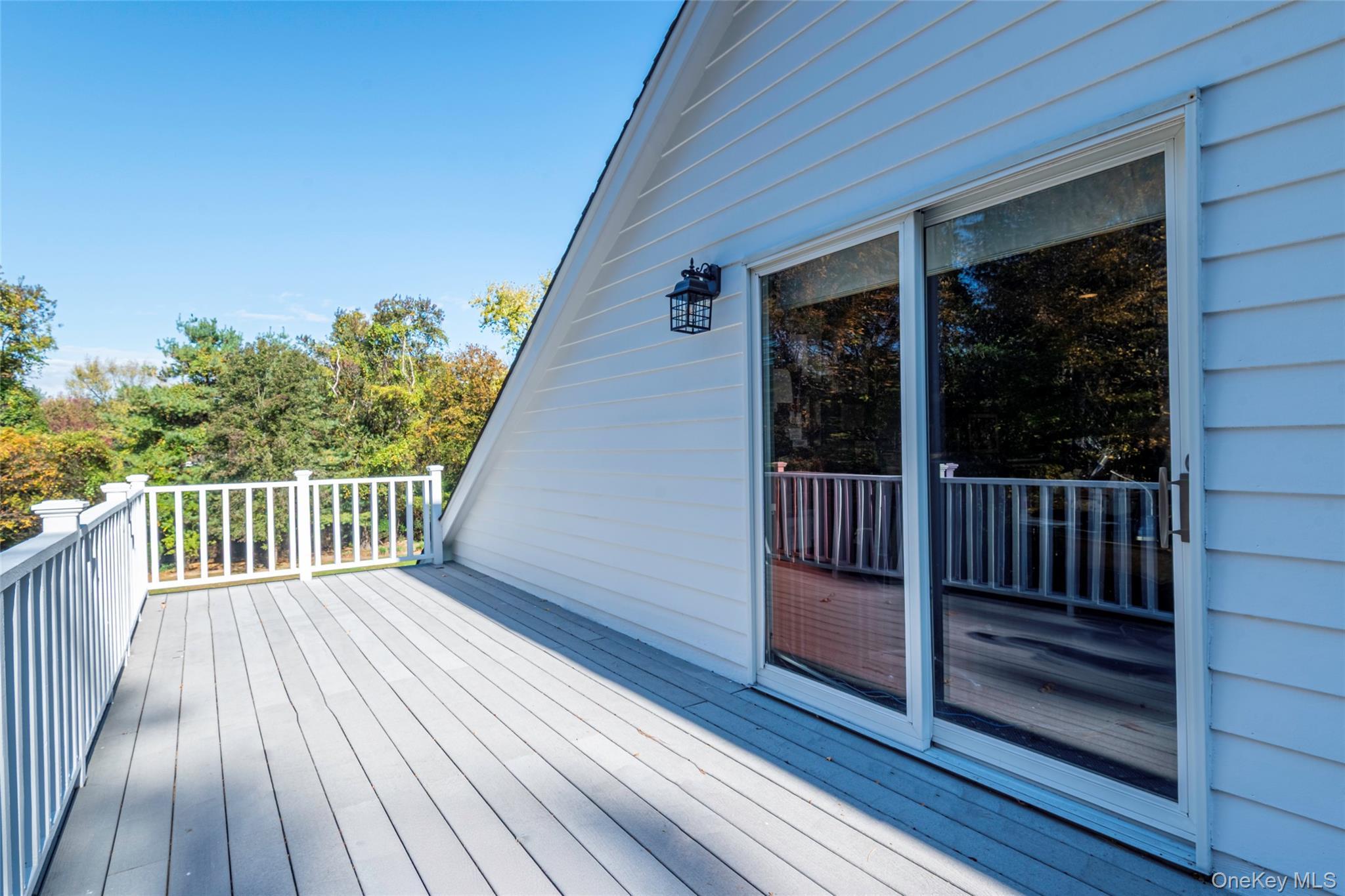 Single Family Remsens  Nassau County, NY 11771, MLS-929580-33