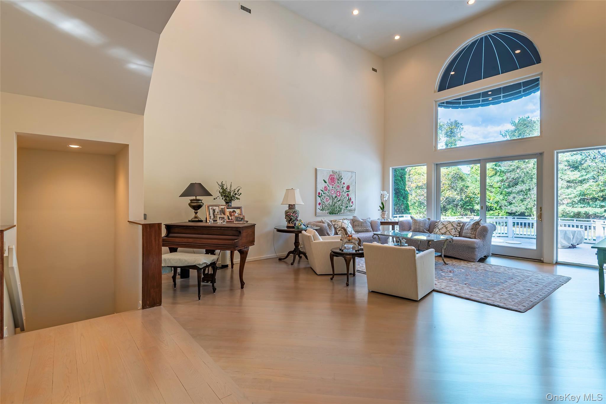 Single Family Remsens  Nassau County, NY 11771, MLS-929580-6