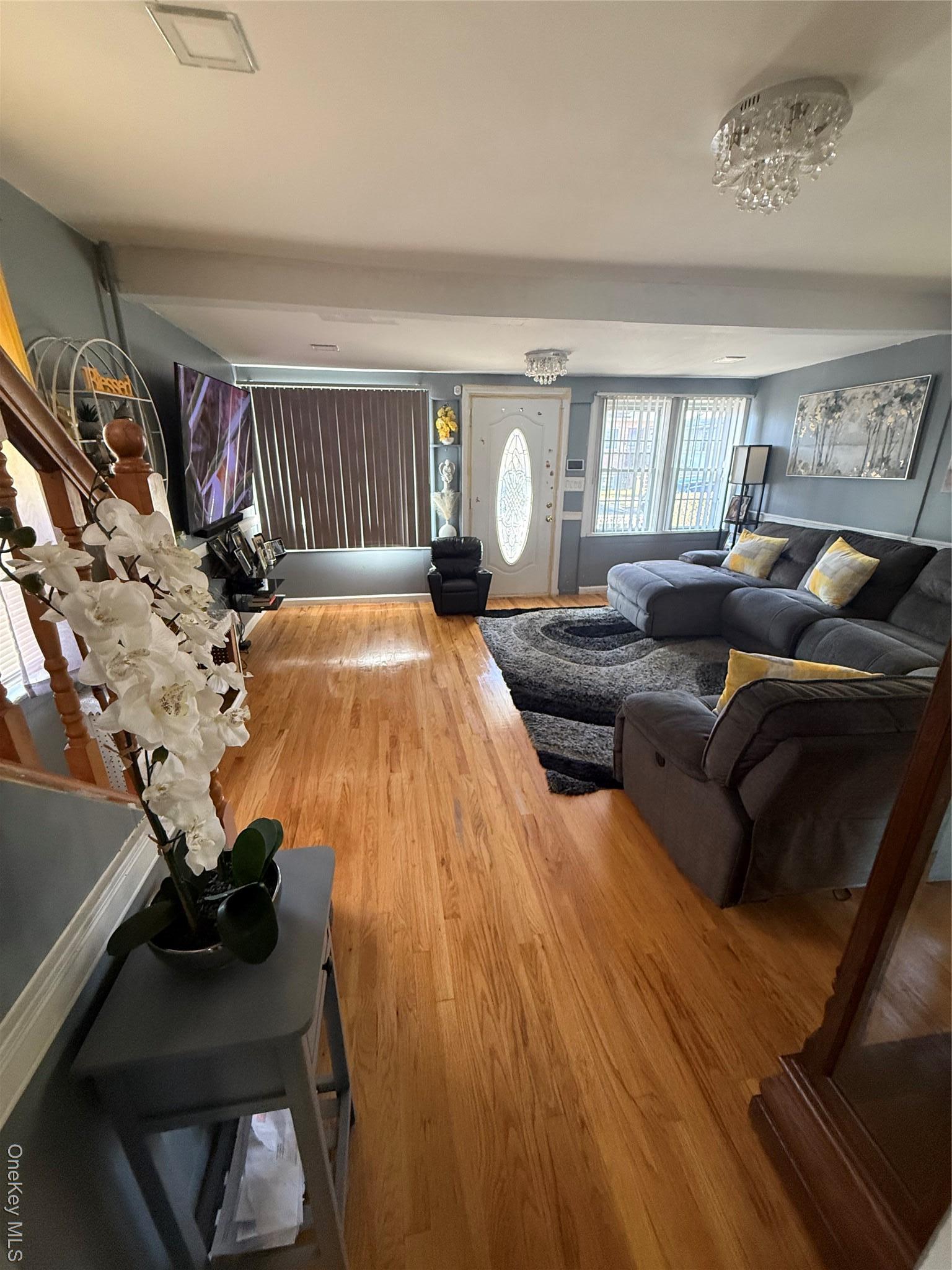 Single Family 220th Place Queens, NY 11413, MLS-929603-25