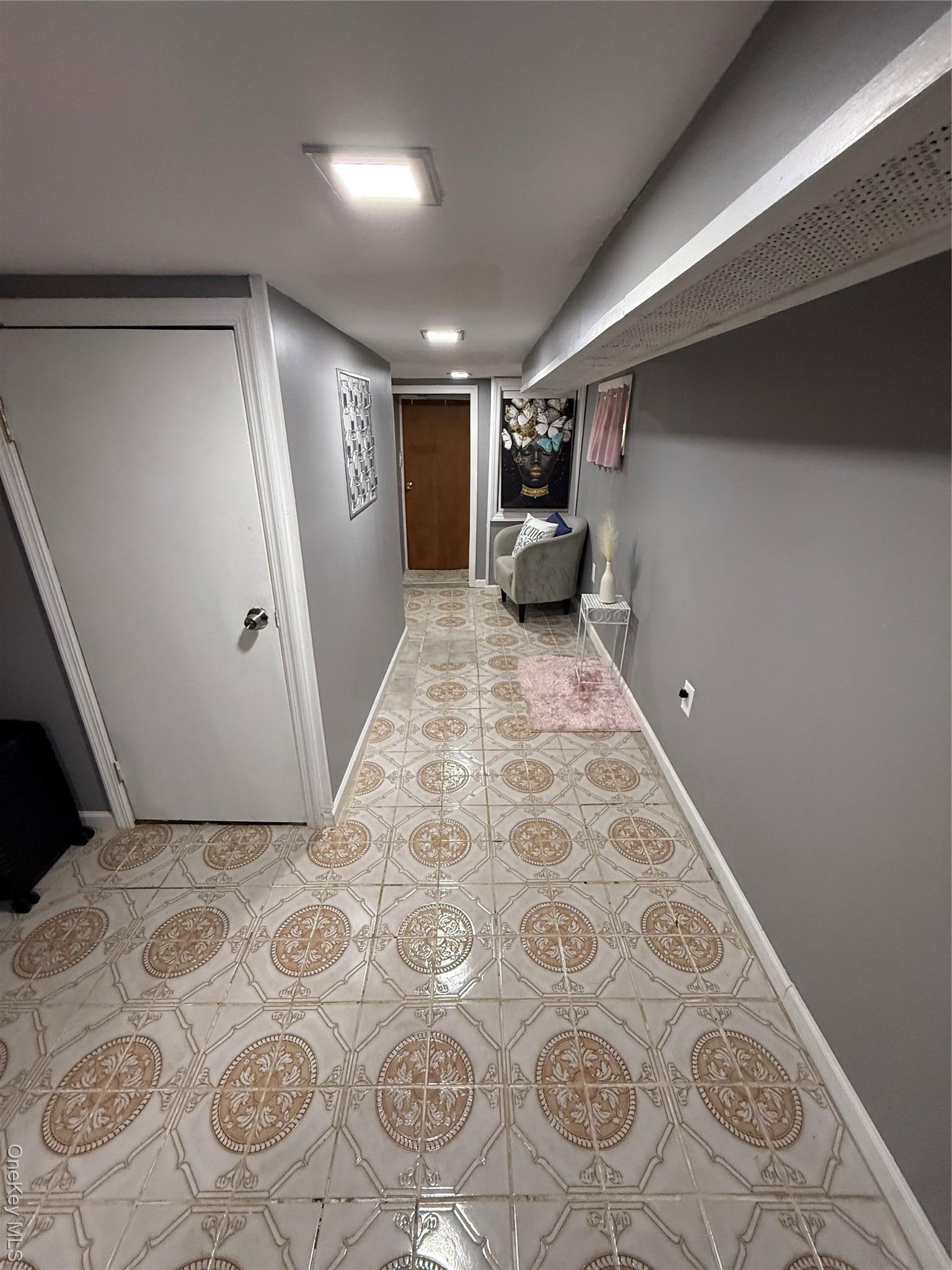 Single Family 220th Place Queens, NY 11413, MLS-929603-44