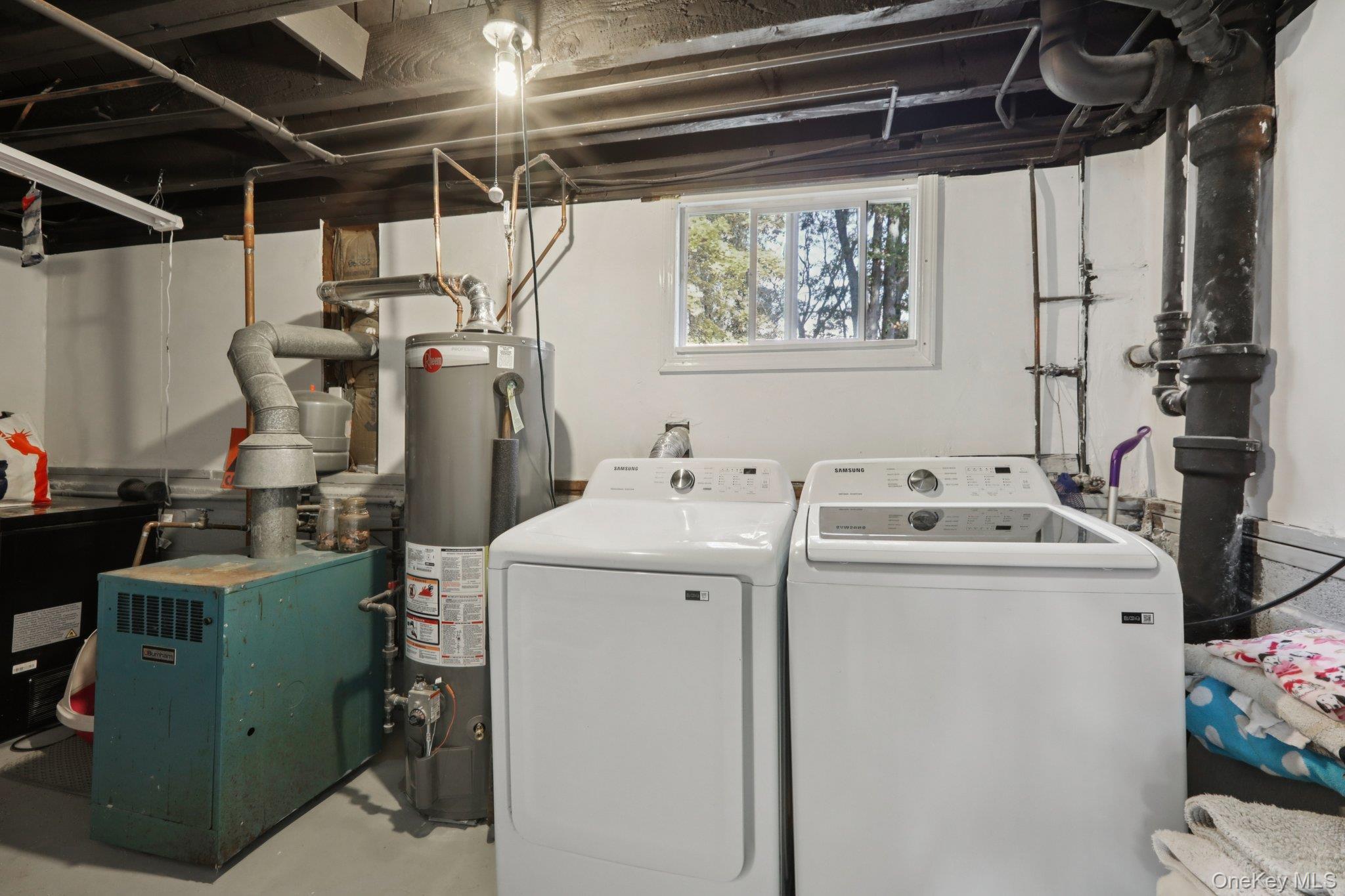 Single Family Cara  Rockland County, NY 10965, MLS-929605-24