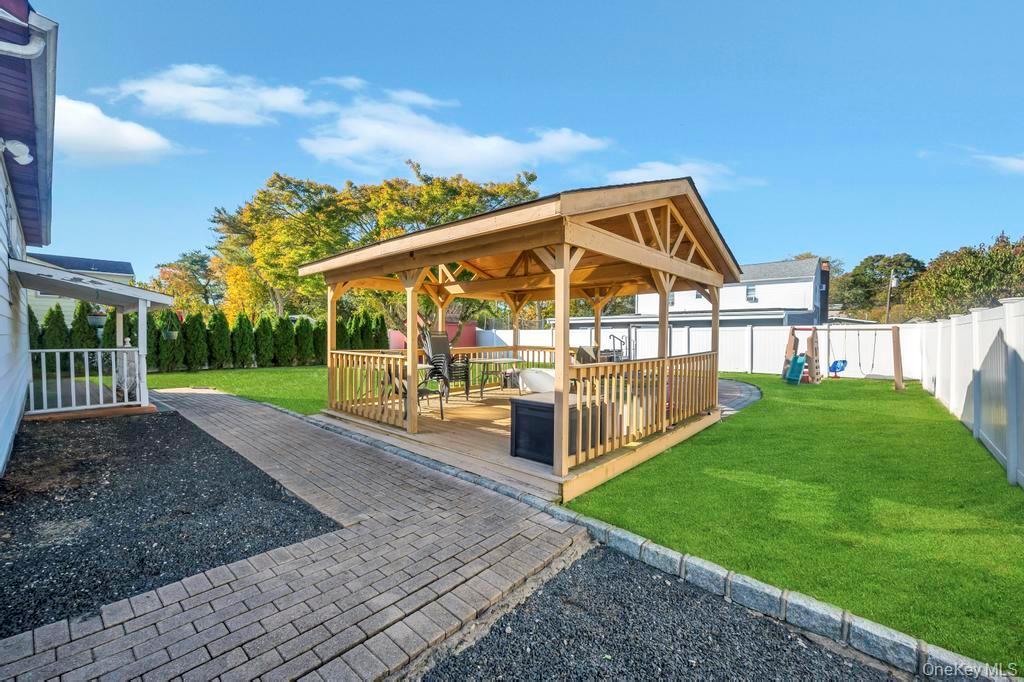 Single Family Hospital Suffolk County, NY 11772, MLS-929609-28