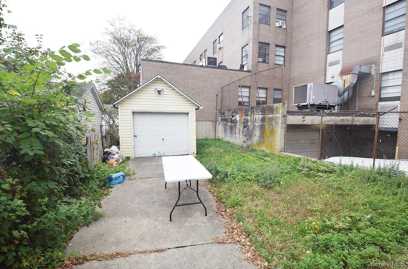 Single Family 81st  Queens, NY 11432, MLS-929614-27