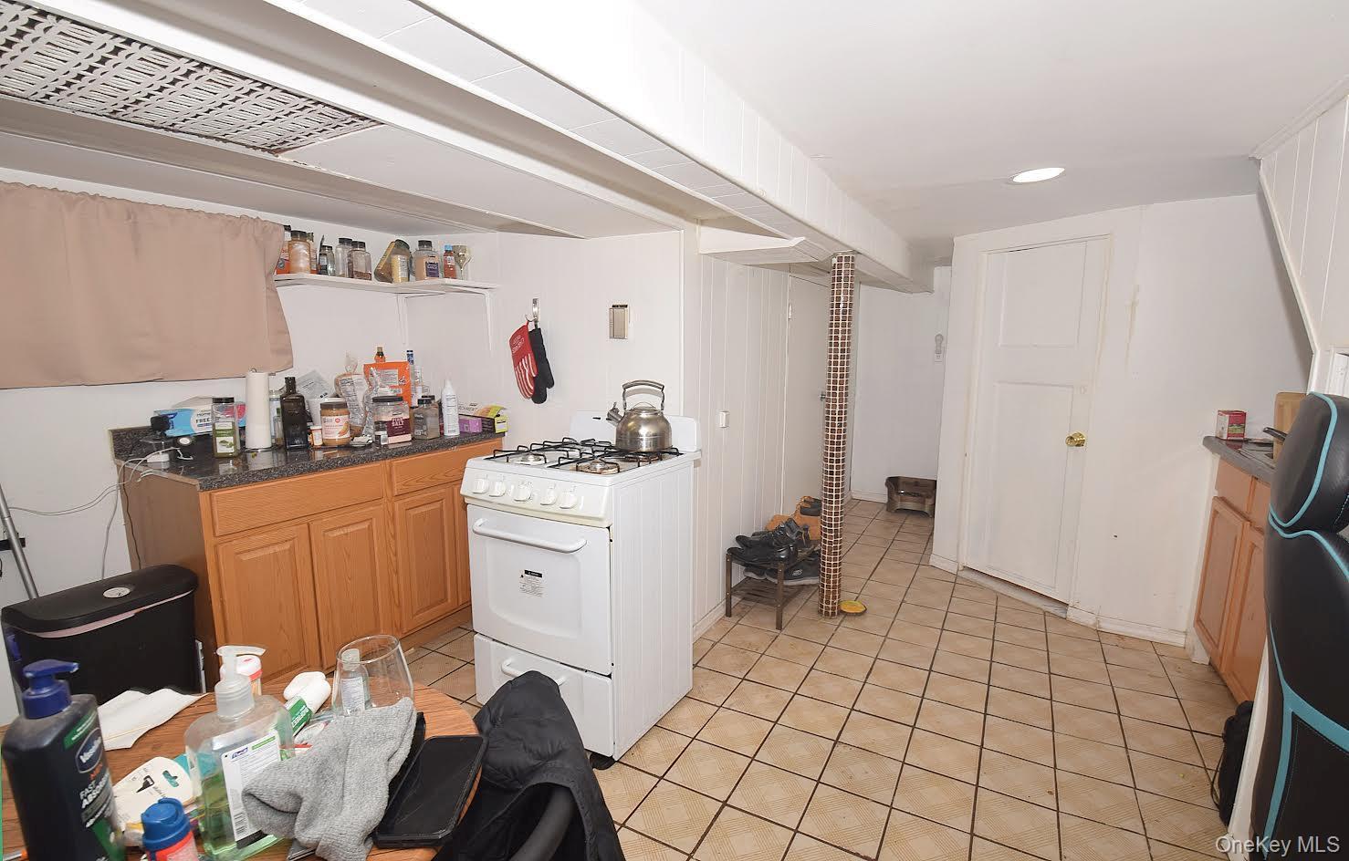 Single Family 81st  Queens, NY 11432, MLS-929614-6