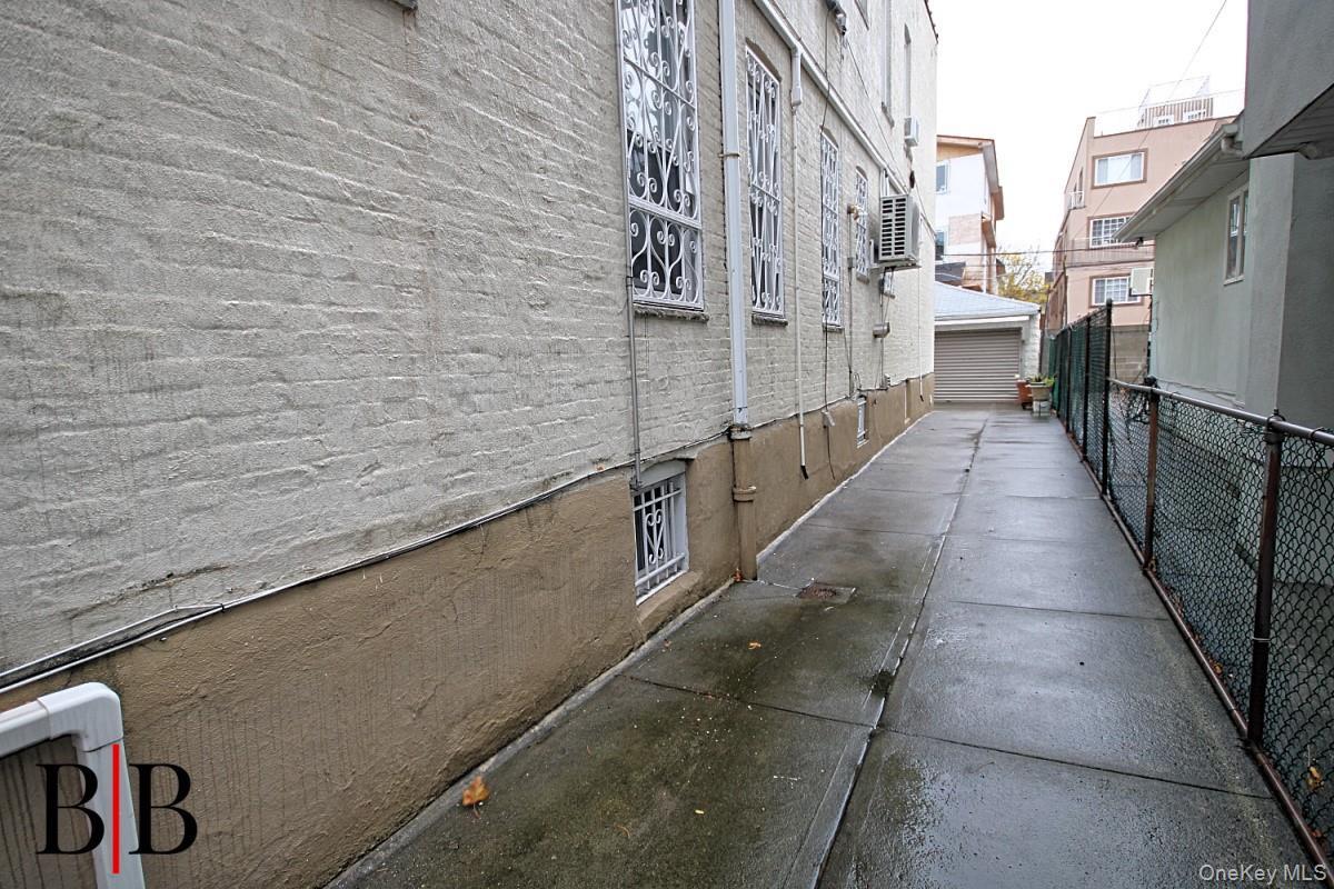 Single Family 2 Brooklyn, NY 11230, MLS-929623-3