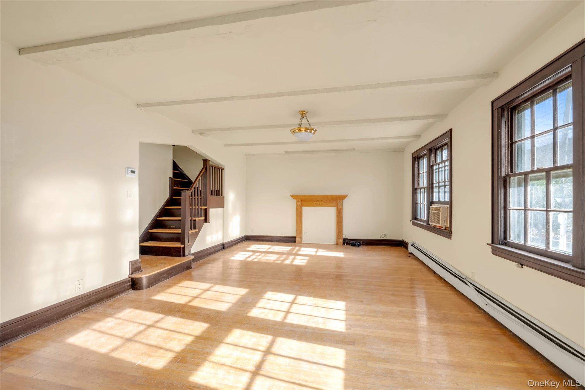 Single Family Northern Nassau County, NY 11576, MLS-929624-4