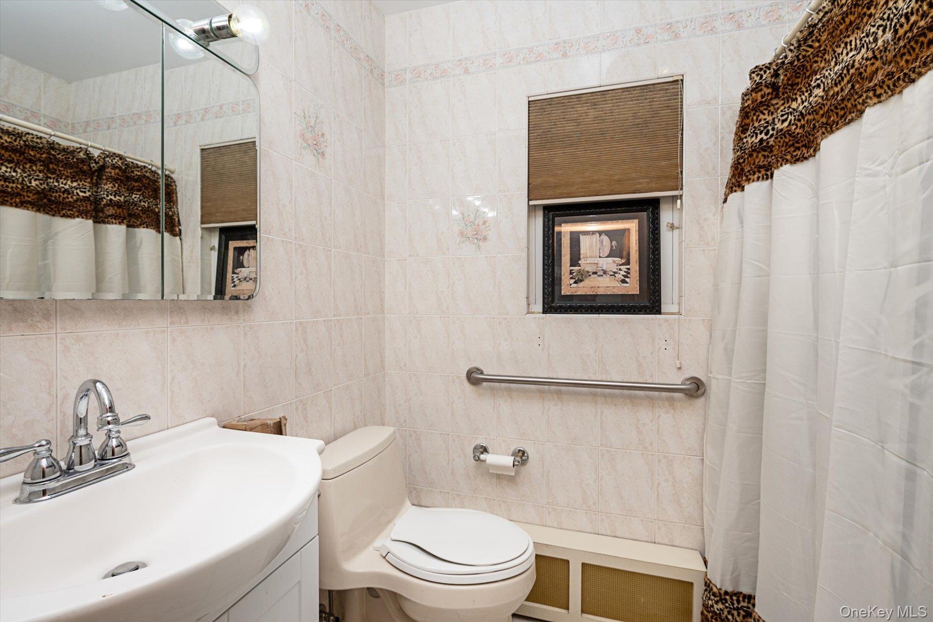 Single Family Caroline Nassau County, NY 11530, MLS-929631-10