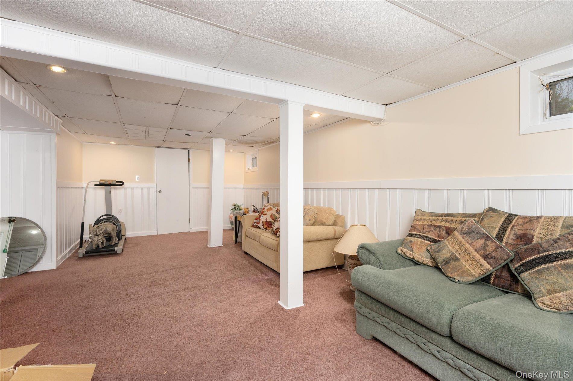 Single Family Caroline Nassau County, NY 11530, MLS-929631-16