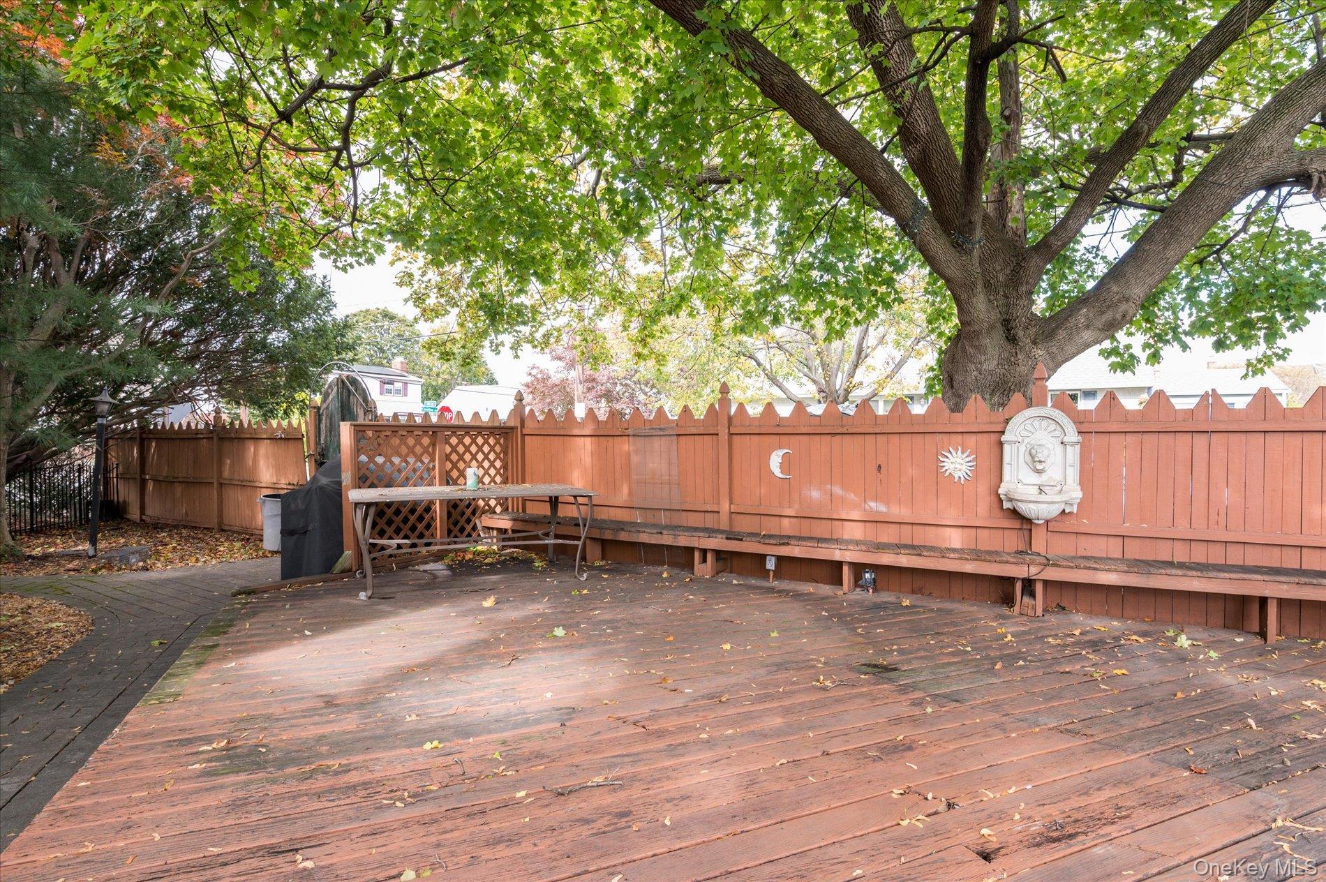 Single Family Caroline Nassau County, NY 11530, MLS-929631-24