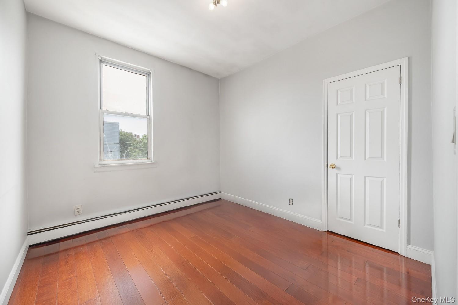 Single Family Astoria Queens, NY 11102, MLS-929645-14