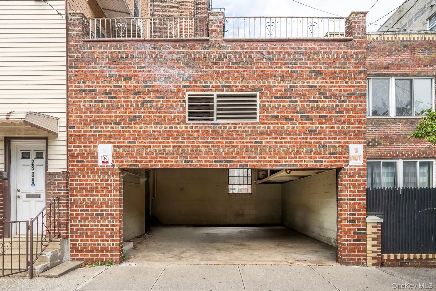 Single Family Astoria Queens, NY 11102, MLS-929645-21