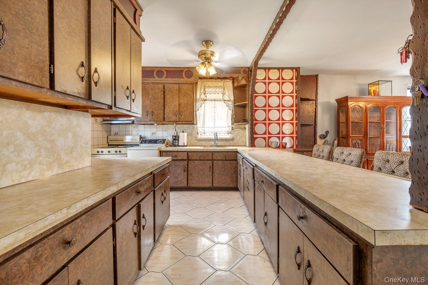 Single Family Astoria Queens, NY 11102, MLS-929645-9