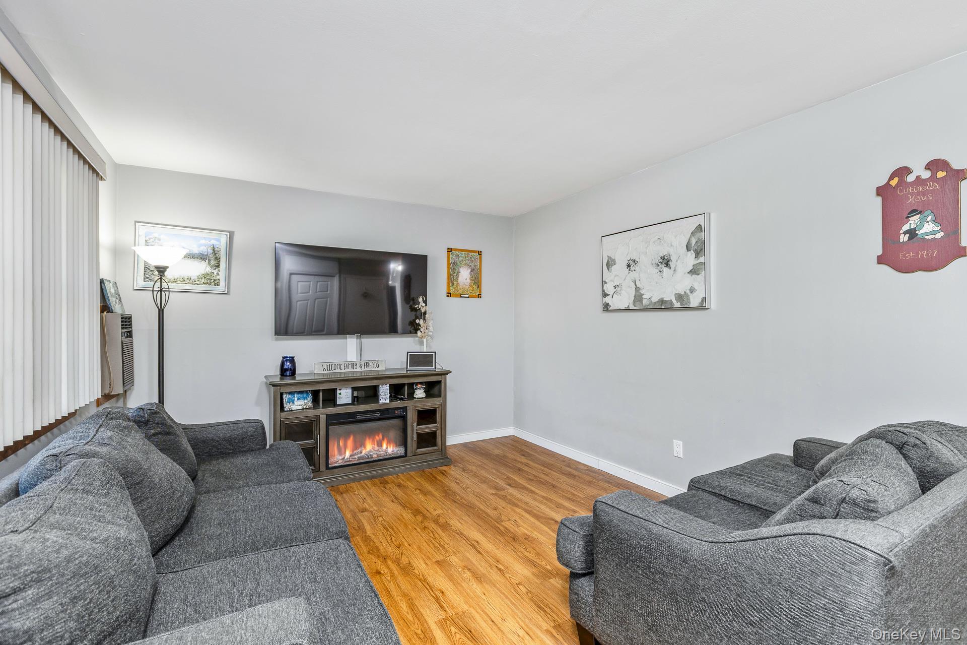 Single Family Talbot Suffolk County, NY 11784, MLS-929652-2