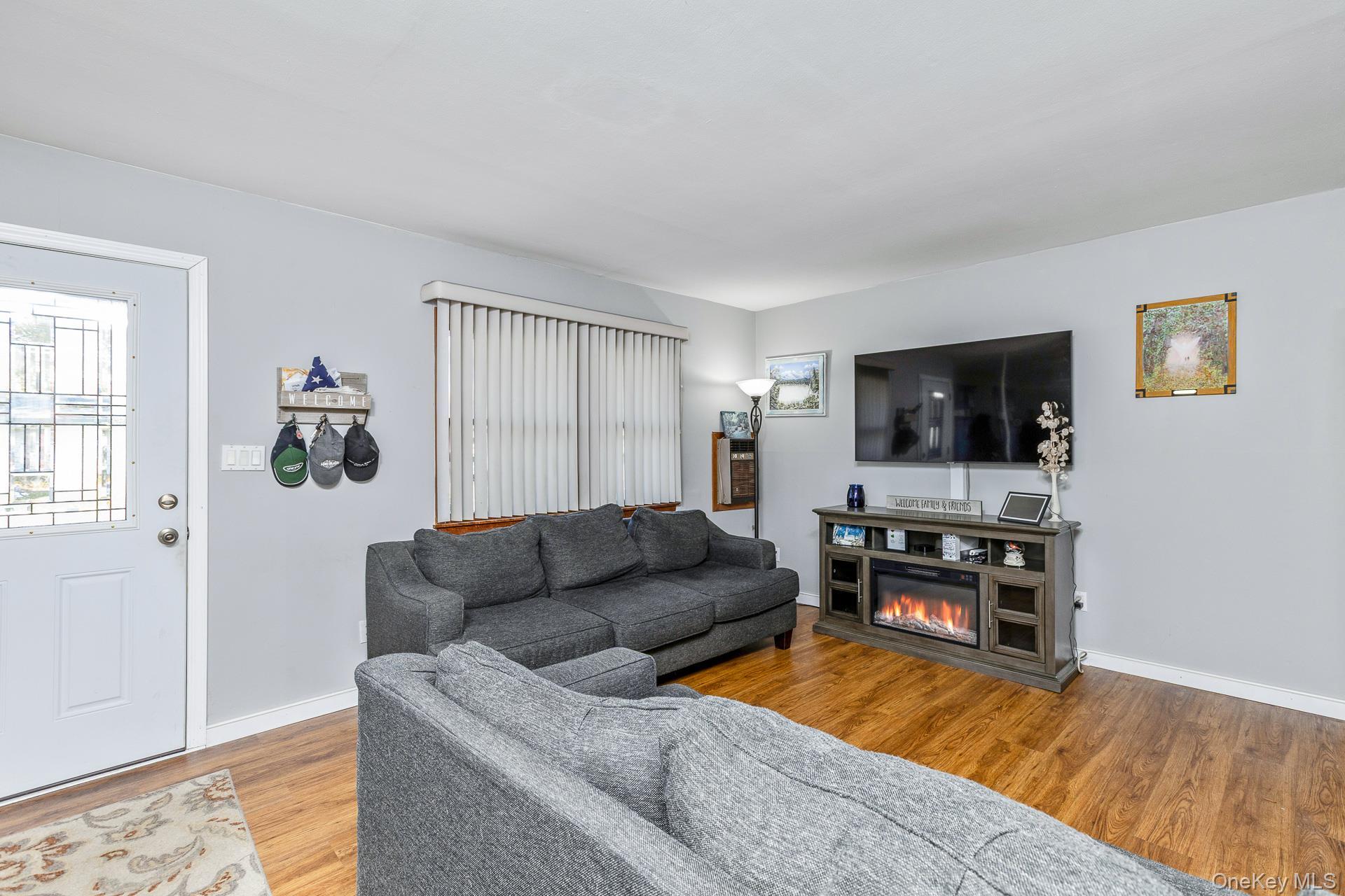 Single Family Talbot Suffolk County, NY 11784, MLS-929652-3