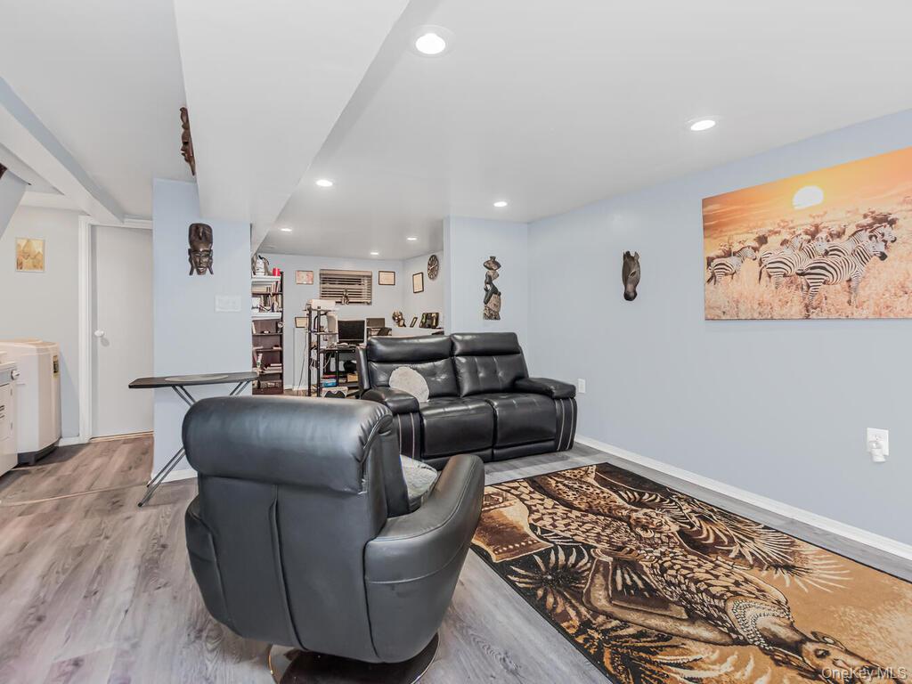 Single Family Adee  Bronx, NY 10469, MLS-929672-11