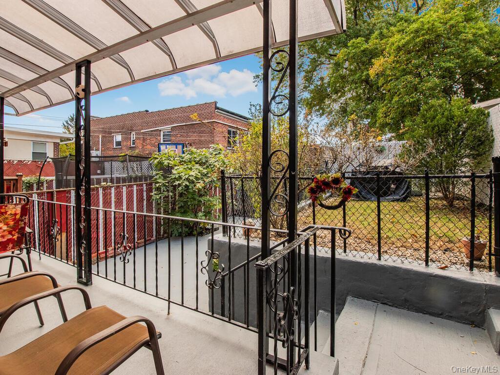 Single Family Adee  Bronx, NY 10469, MLS-929672-18