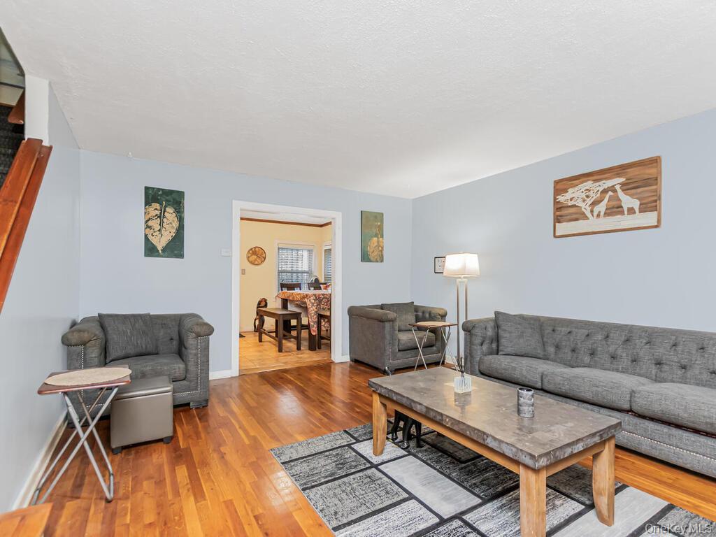 Single Family Adee  Bronx, NY 10469, MLS-929672-4