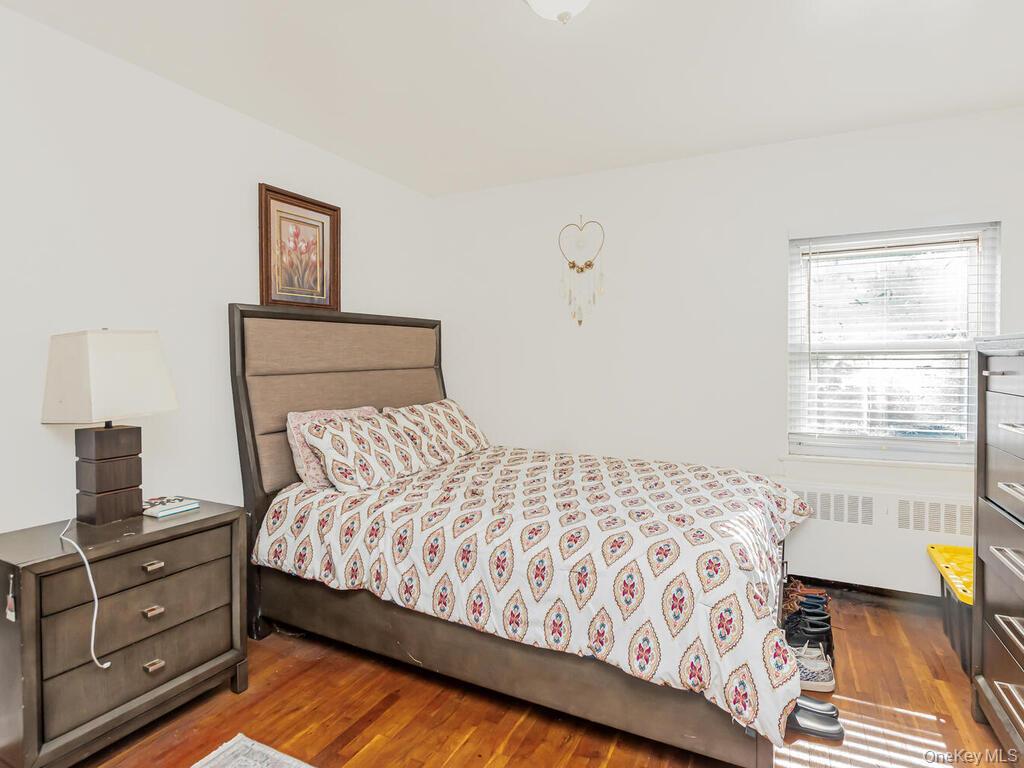 Single Family Adee  Bronx, NY 10469, MLS-929672-7