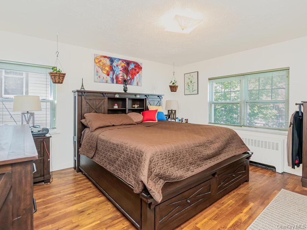 Single Family Adee  Bronx, NY 10469, MLS-929672-8