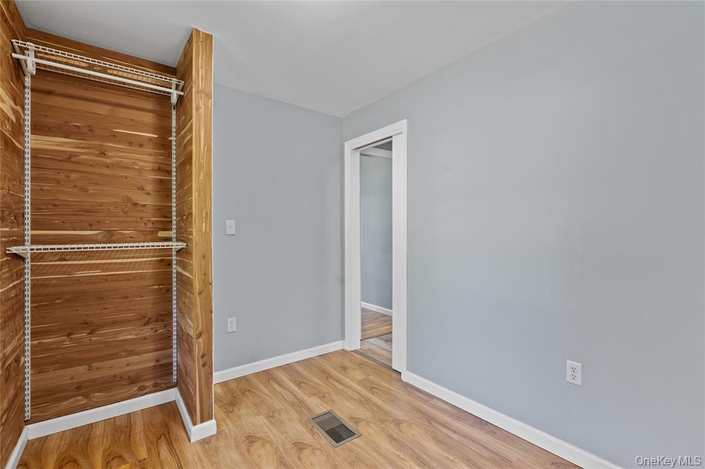 Single Family Mossy Brook Ulster County, NY 12440, MLS-929675-16