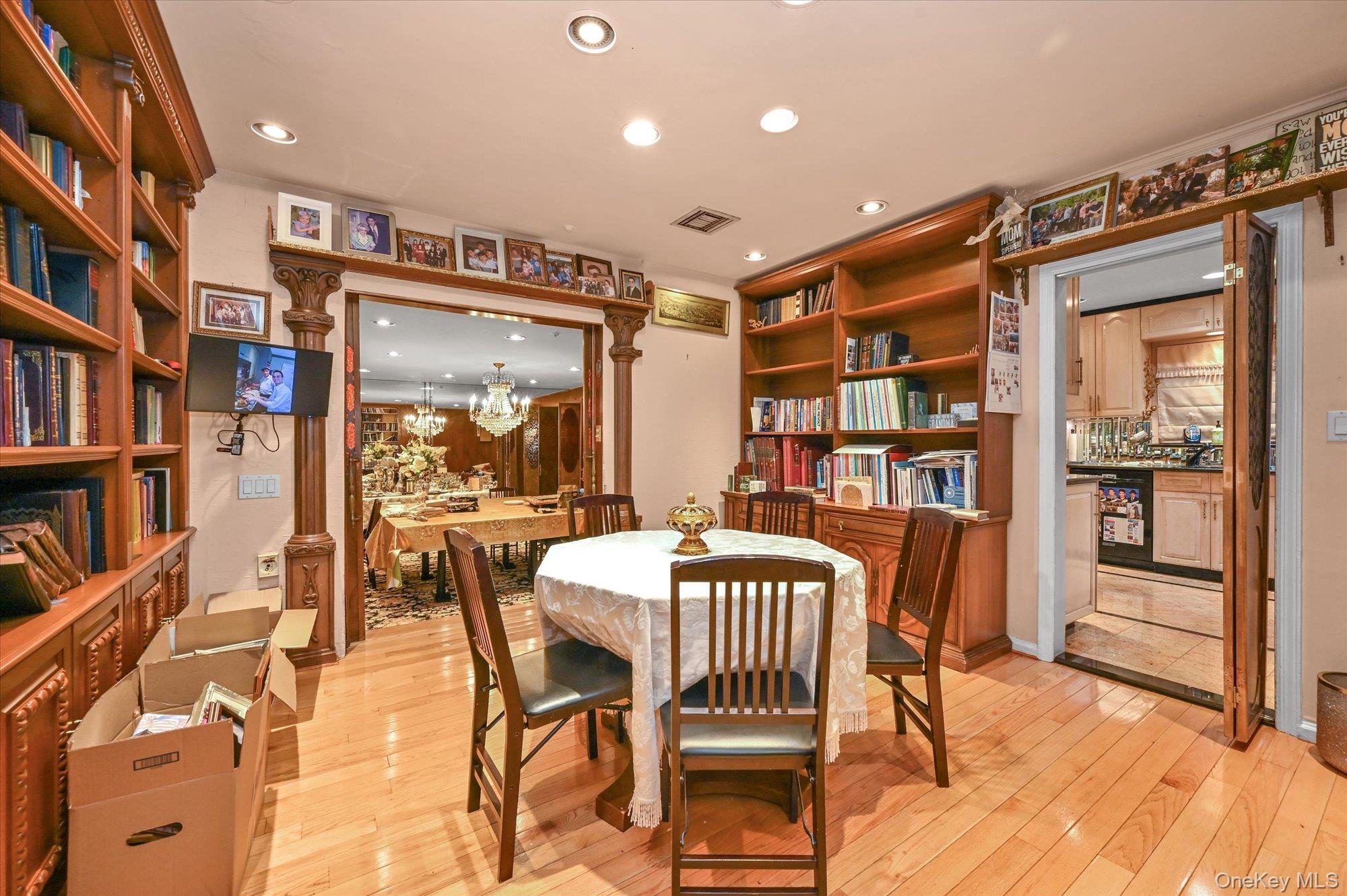 Single Family 70th Queens, NY 11367, MLS-929689-12