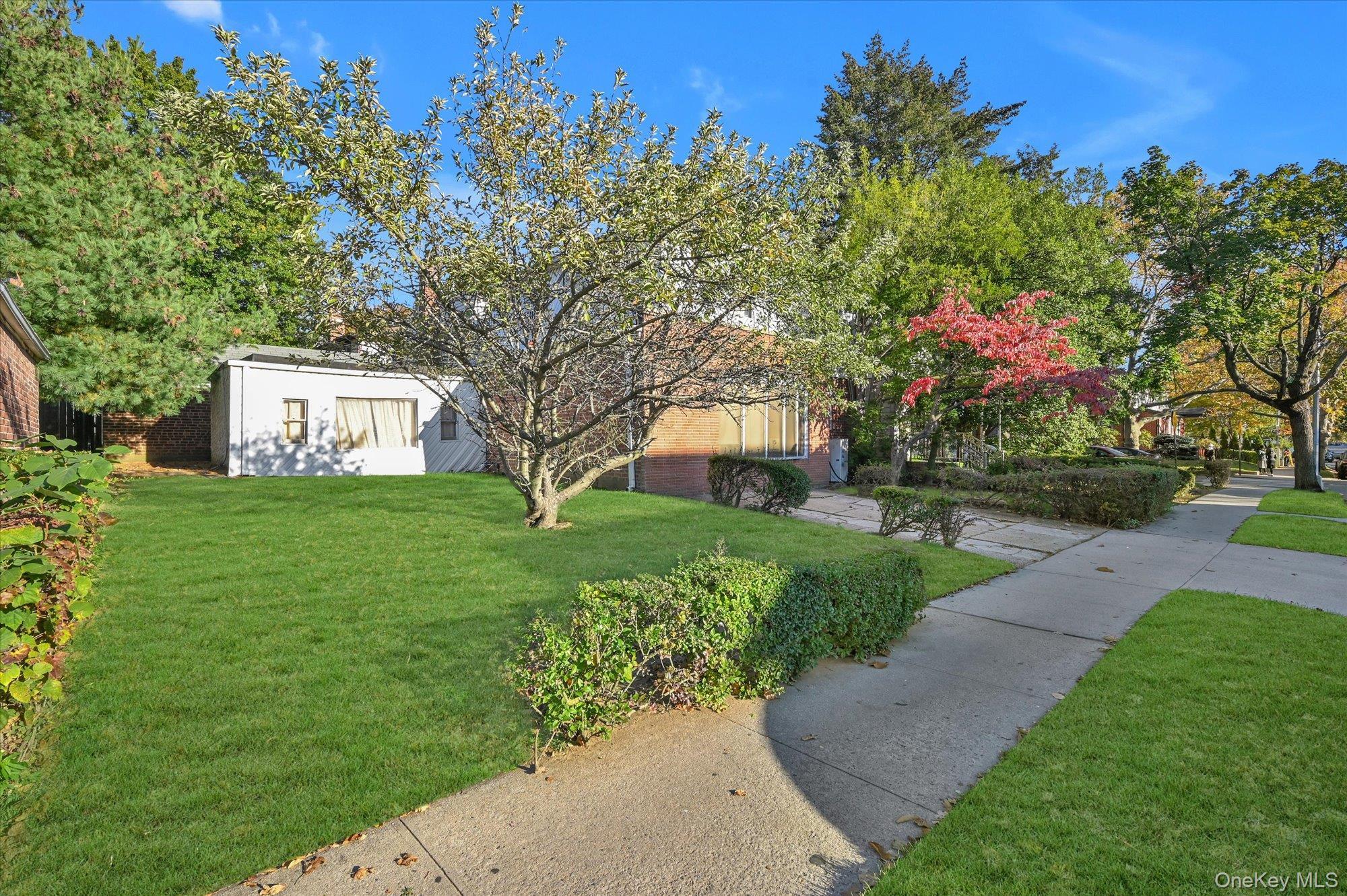 Single Family 70th Queens, NY 11367, MLS-929689-14