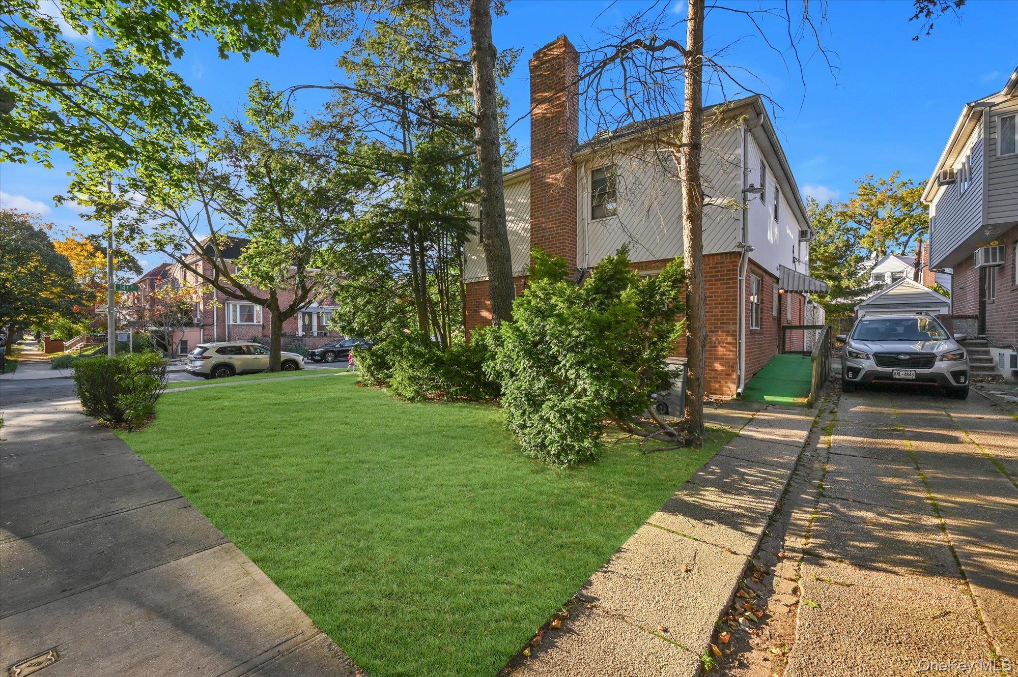 Single Family 70th Queens, NY 11367, MLS-929689-20