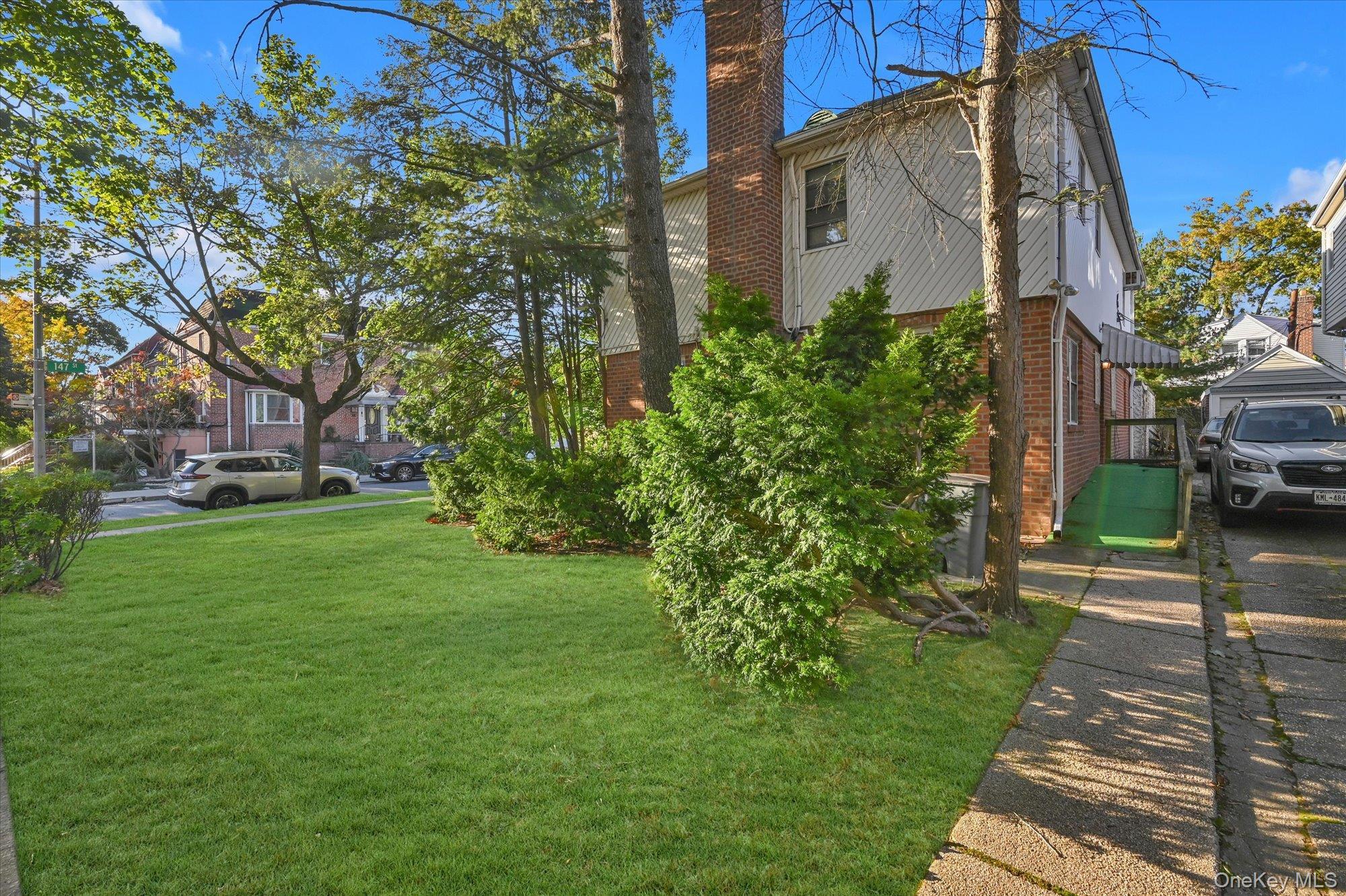 Single Family 70th  Queens, NY 11367, MLS-929689-21