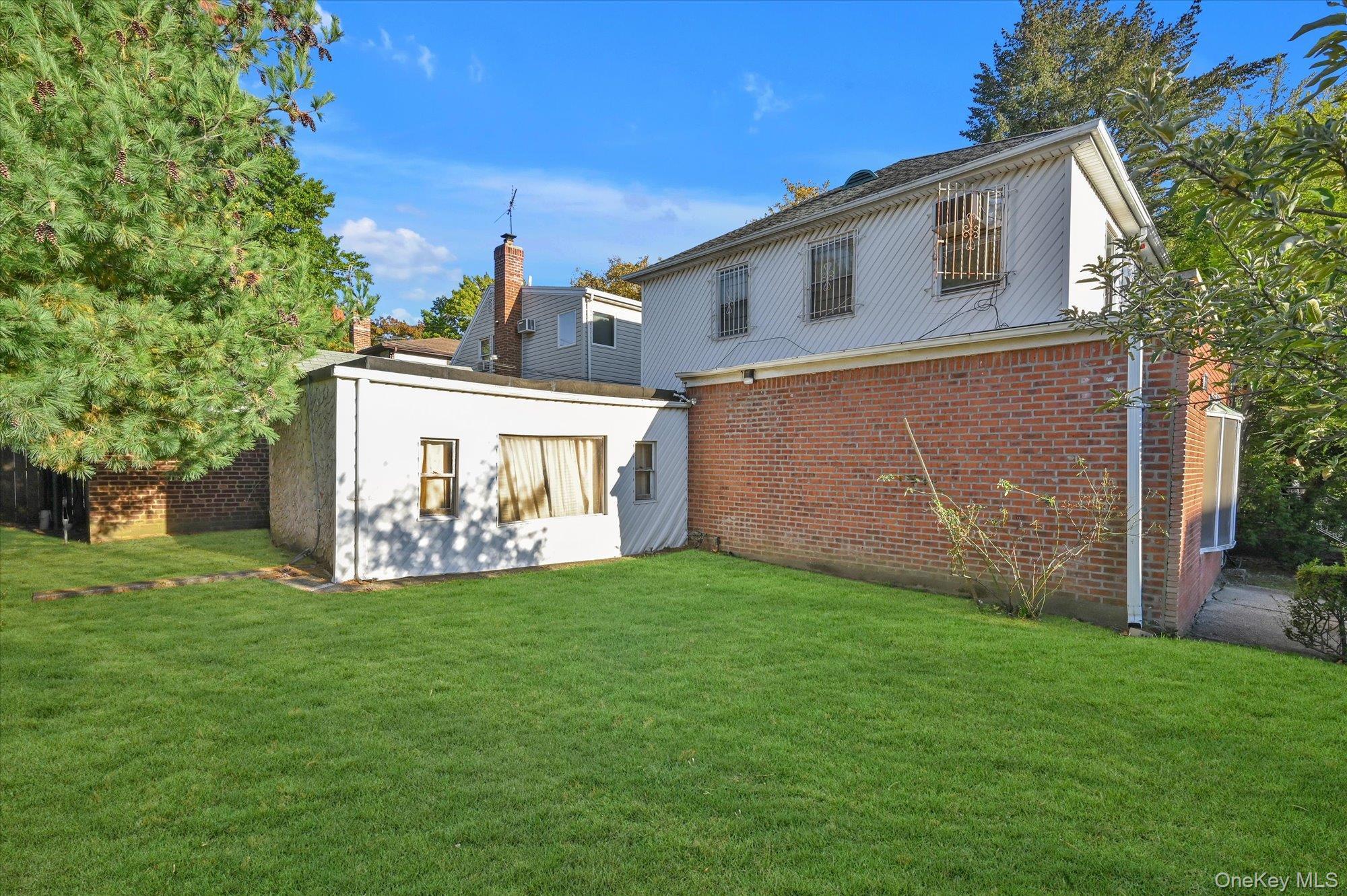 Single Family 70th Queens, NY 11367, MLS-929689-3