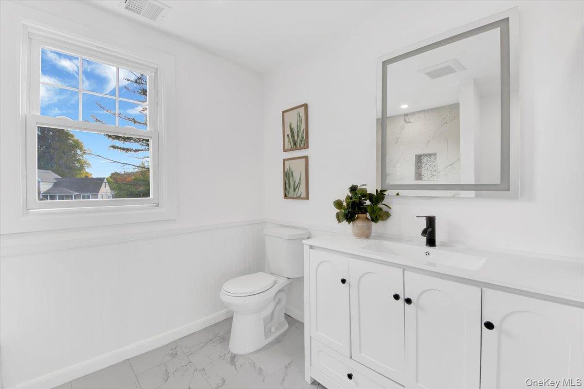 Single Family Kings Ferry  Westchester County, NY 10548, MLS-929701-22