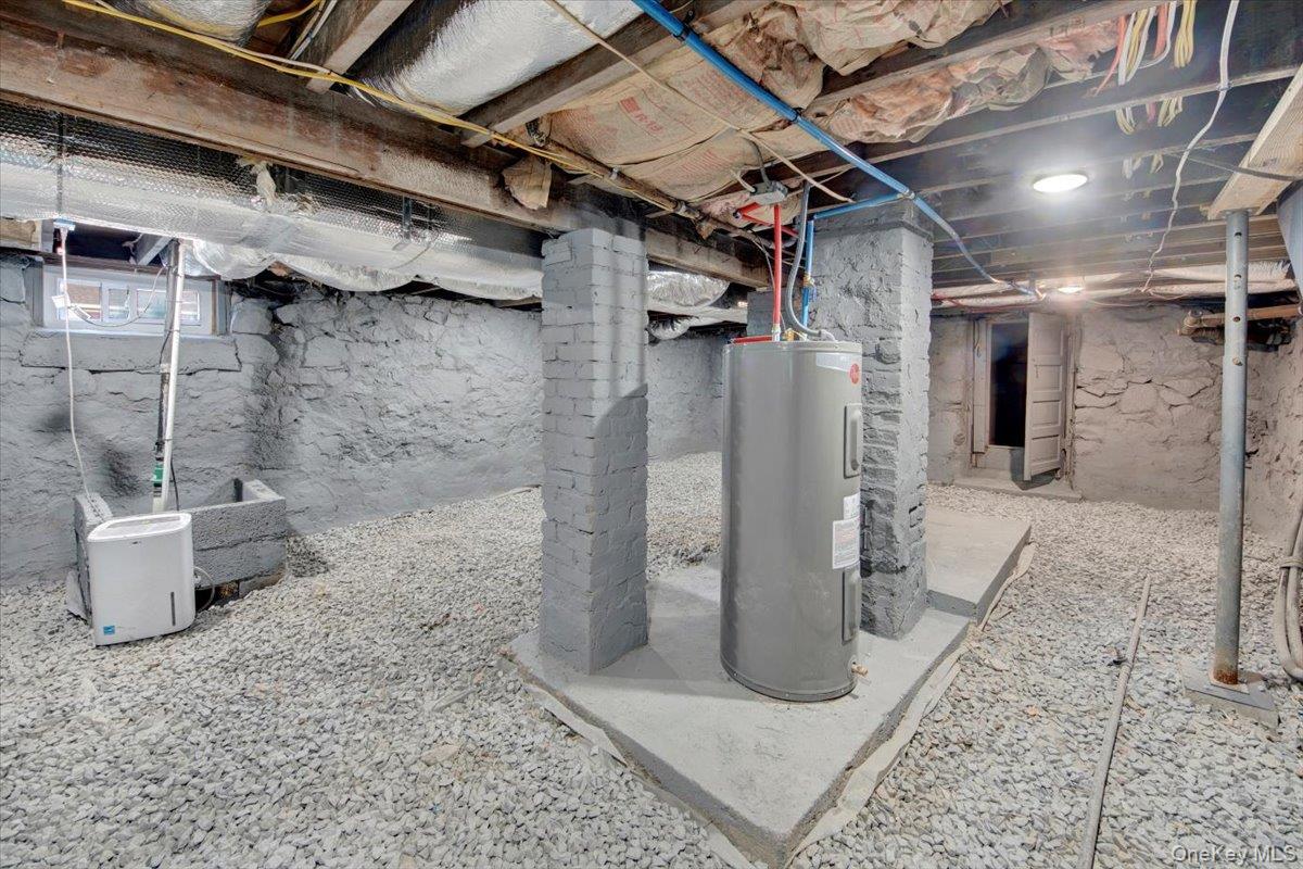 Single Family Kings Ferry  Westchester County, NY 10548, MLS-929701-32