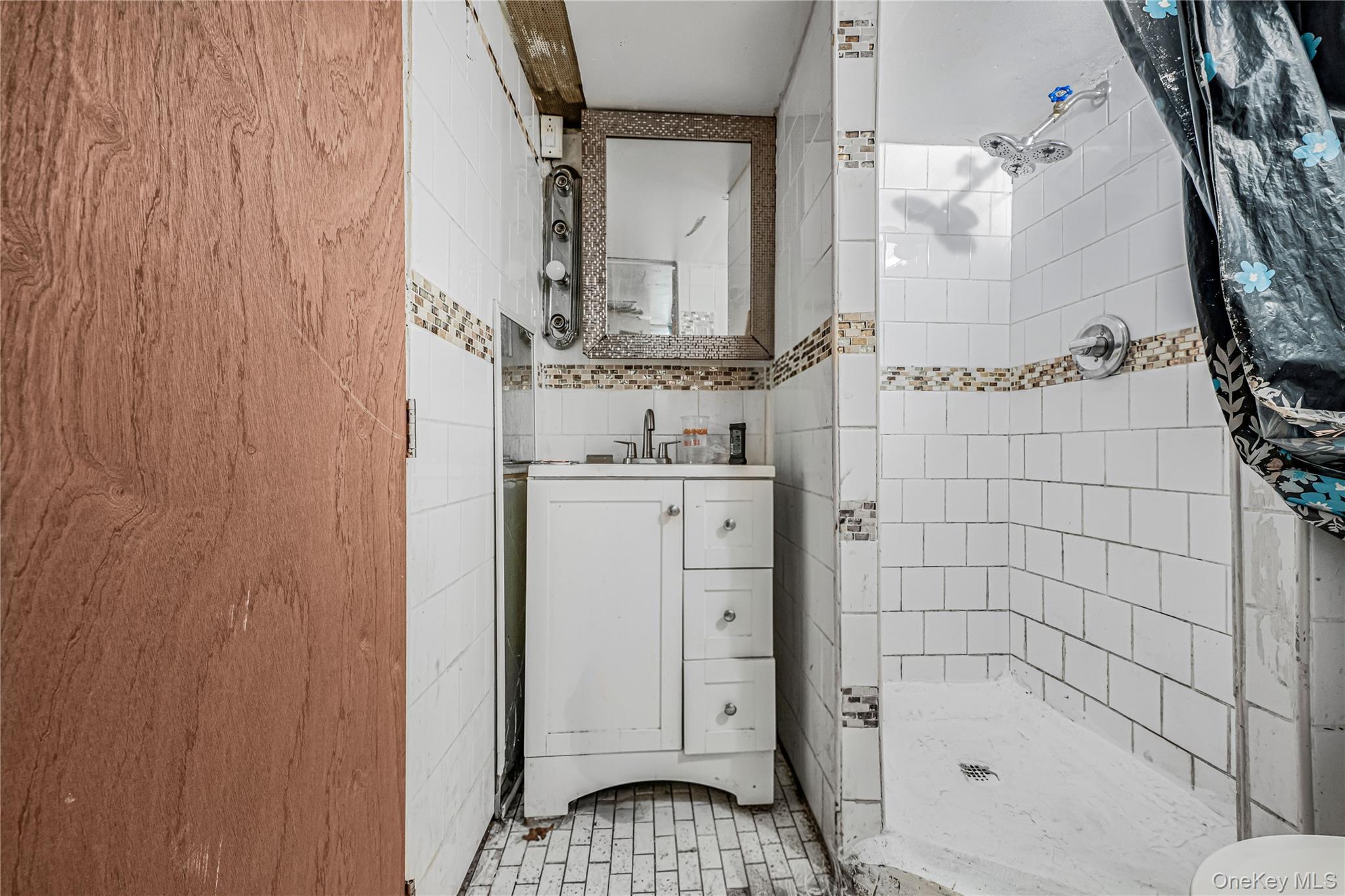 Single Family Troutville  Queens, NY 11434, MLS-929710-18