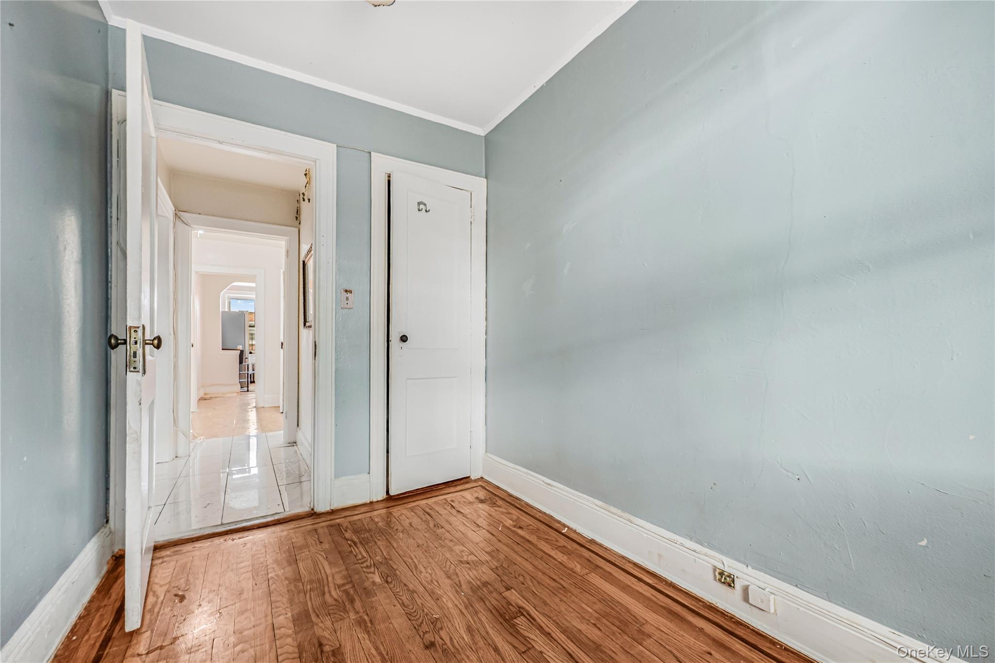 Single Family Troutville  Queens, NY 11434, MLS-929710-27