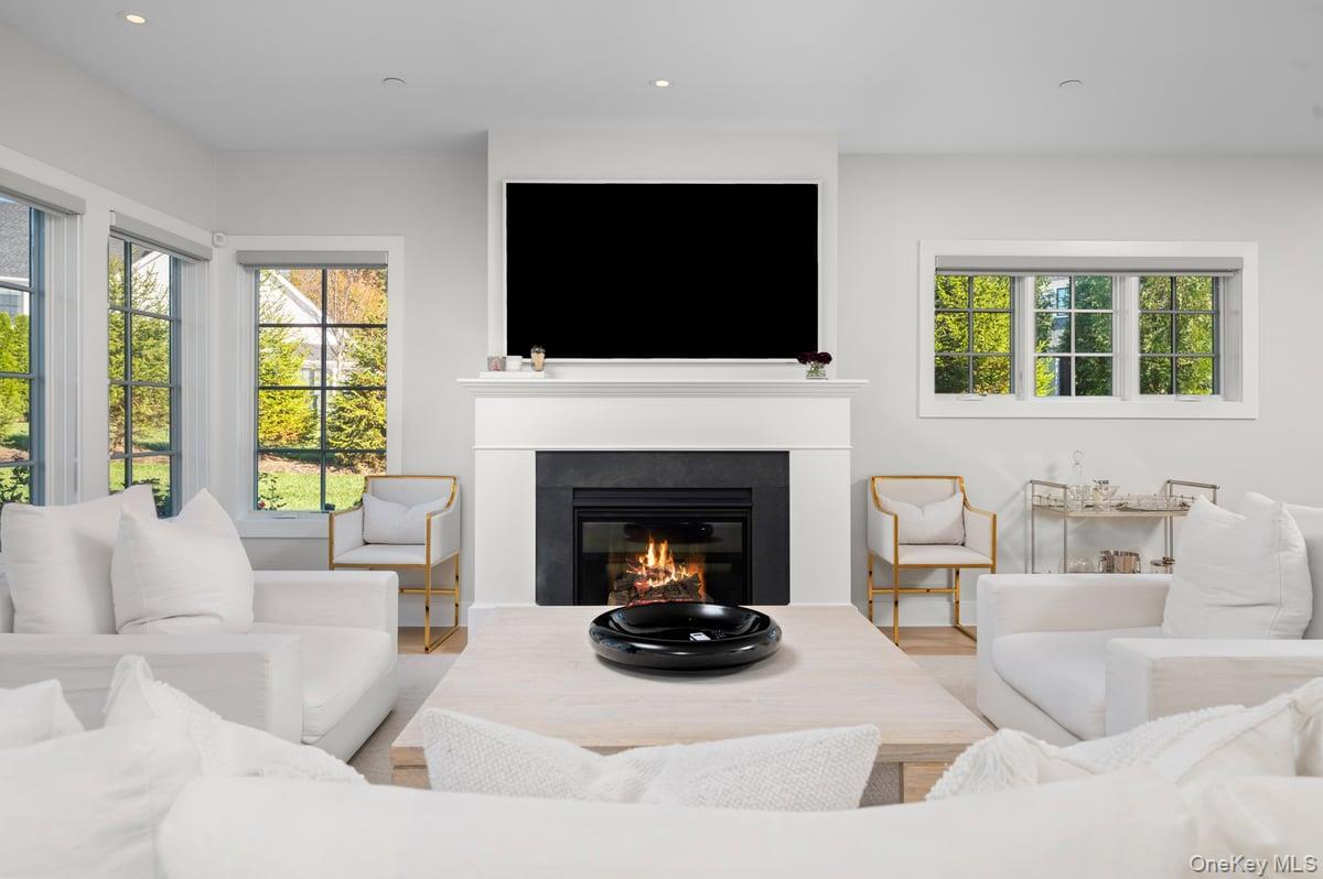 Single Family Primrose Lane Westchester County, NY 10573, MLS-929711-11