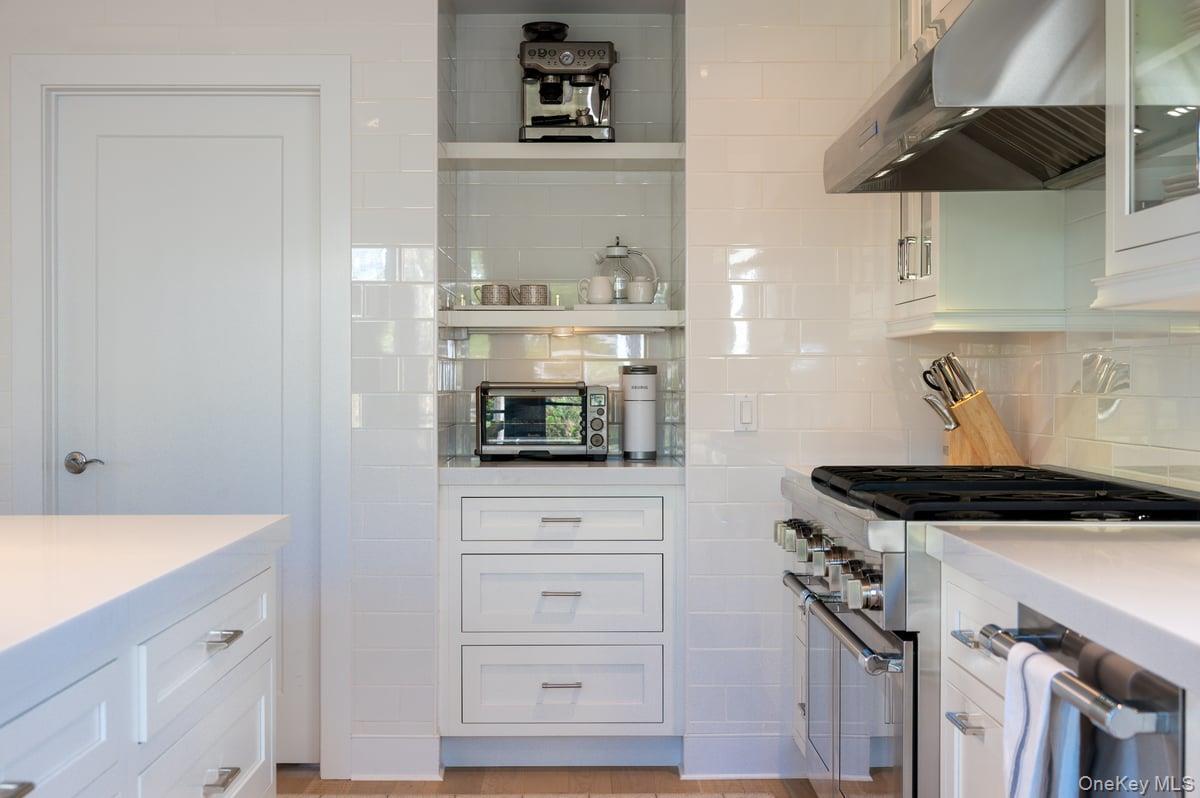 Single Family Primrose Lane Westchester County, NY 10573, MLS-929711-15