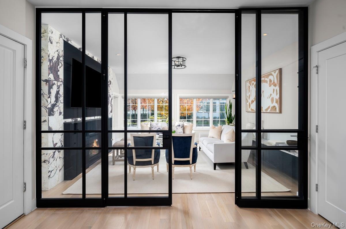 Single Family Primrose Lane Westchester County, NY 10573, MLS-929711-17