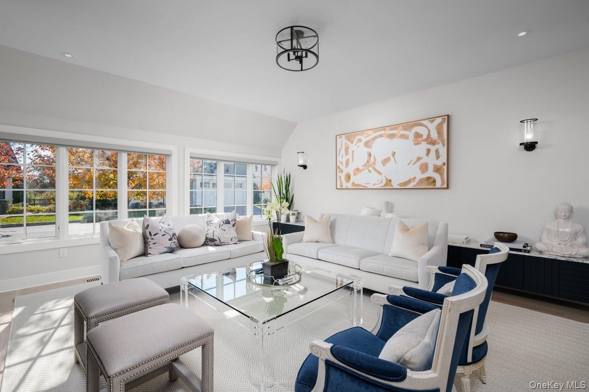 Single Family Primrose Lane Westchester County, NY 10573, MLS-929711-19