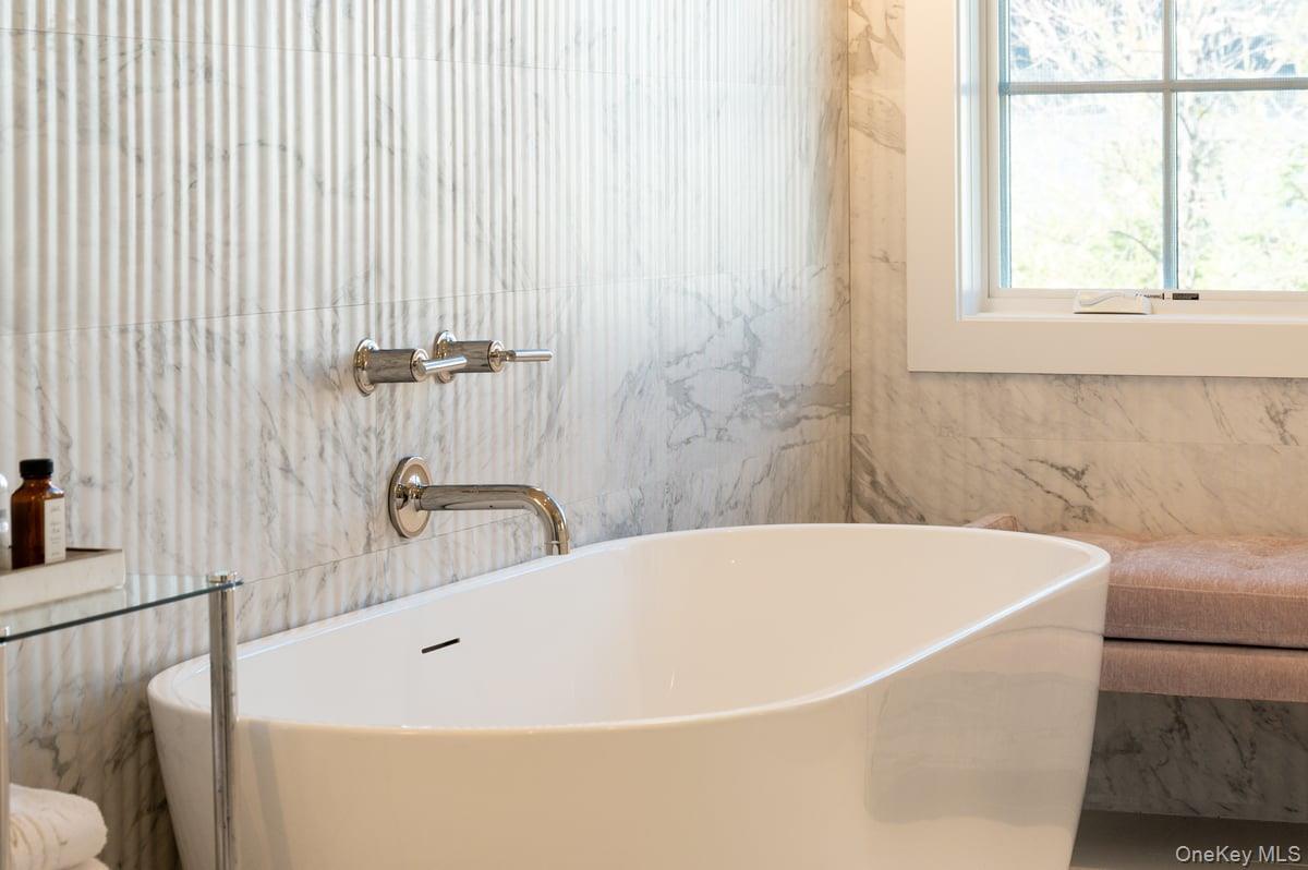 Single Family Primrose Lane Westchester County, NY 10573, MLS-929711-30