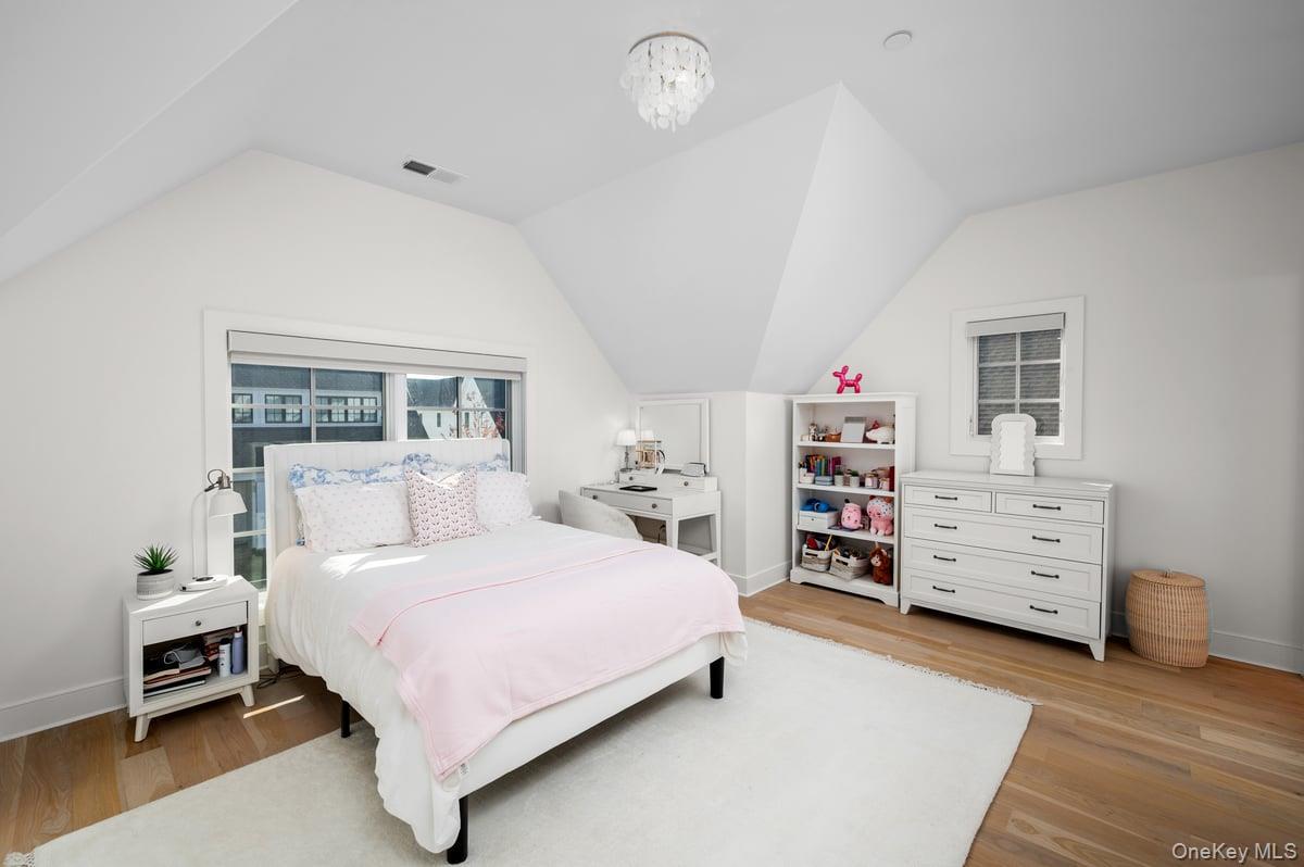 Single Family Primrose Lane Westchester County, NY 10573, MLS-929711-31