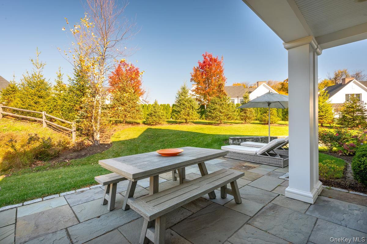 Single Family Primrose Lane Westchester County, NY 10573, MLS-929711-4