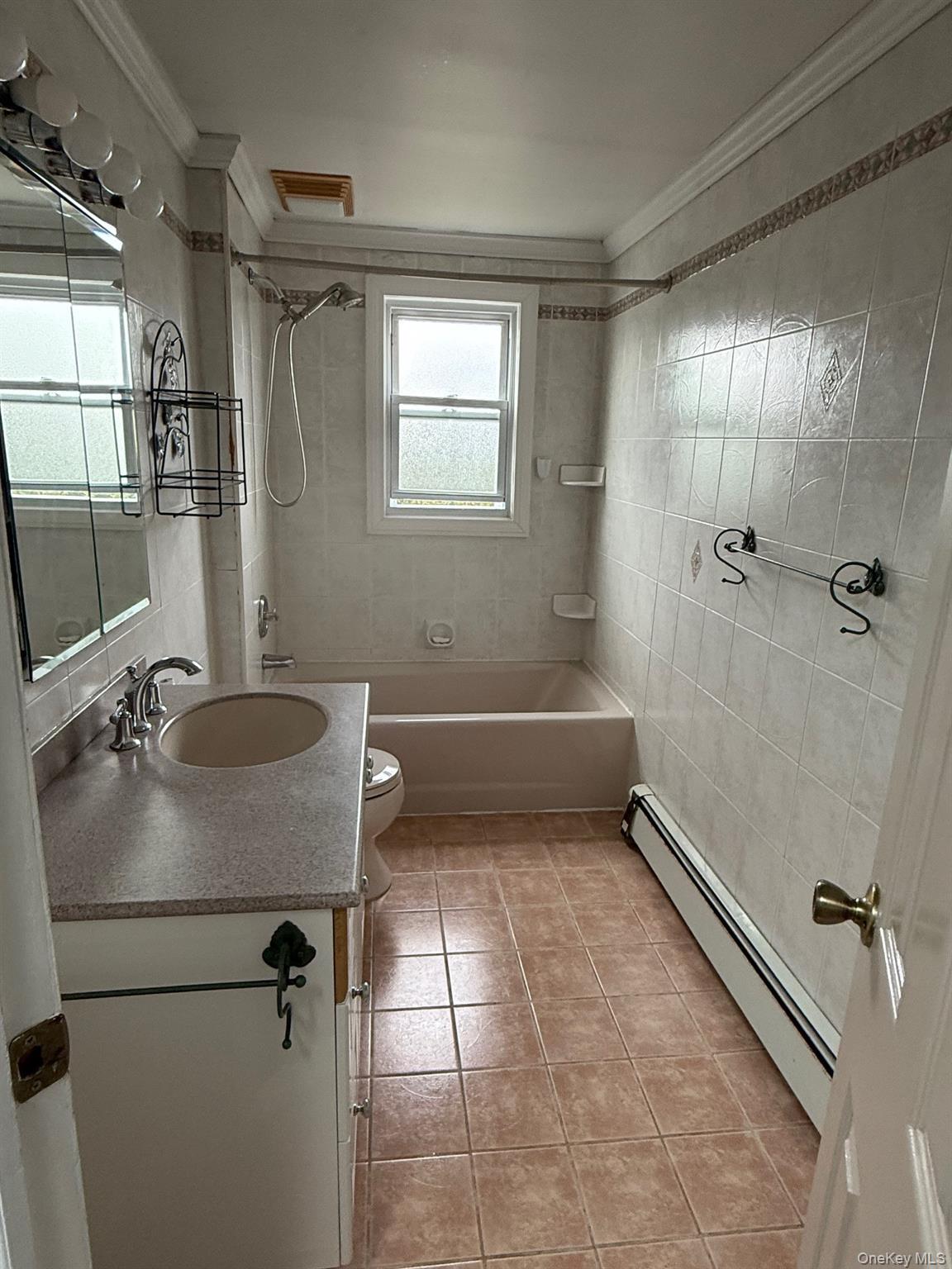 Single Family Guildford  Nassau County, NY 11552, MLS-929718-13