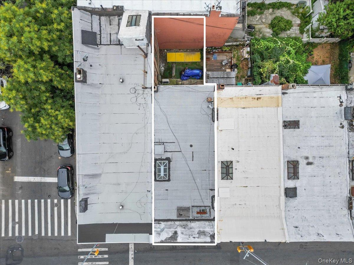 Single Family Rockaway  Brooklyn, NY 11233, MLS-929723-8