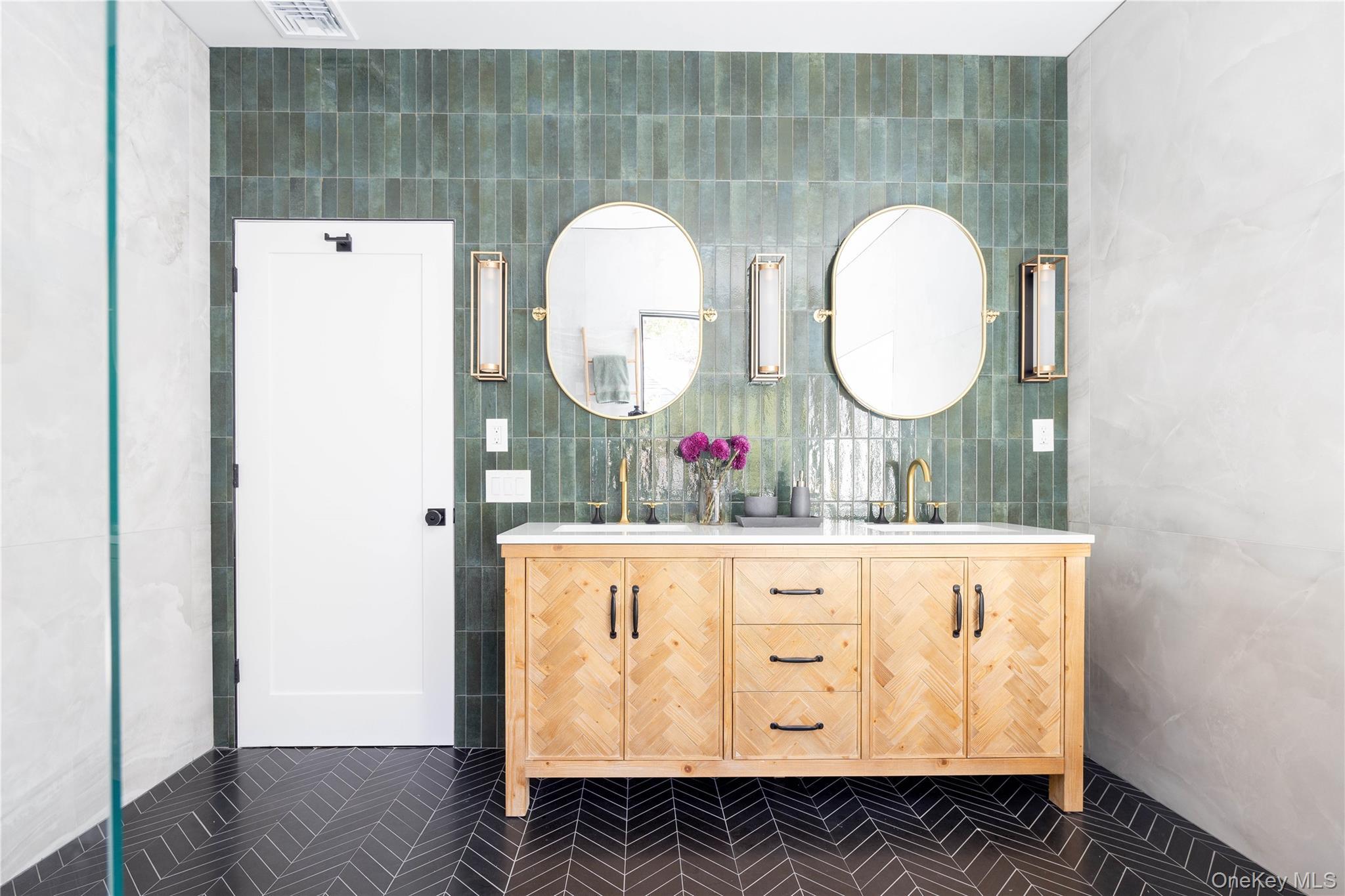 Single Family Eastwood Suffolk County, NY 11935, MLS-929730-17