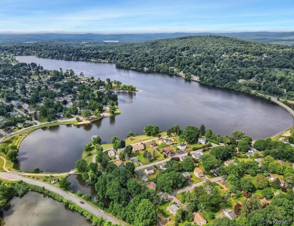 Single Family Heathcote Putnam County, NY 10512, MLS-929734-34